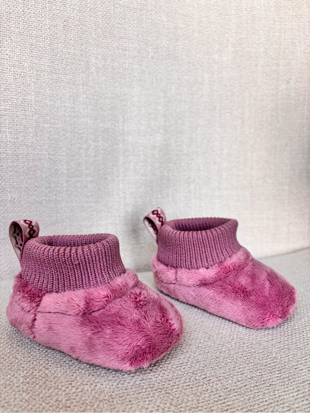 UGG Baby Nesti Infant Bootie Size 0/1 (0-6 months) Purple